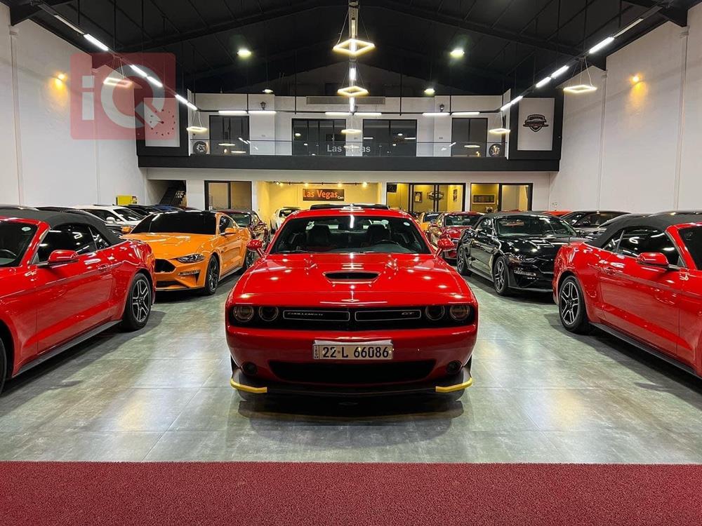 Dodge Challenger